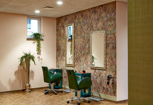 Behandlungs- und Frisierbereich&hellip;